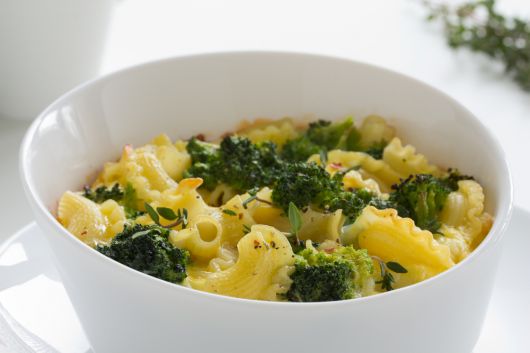 Cheesy Broccoli and Pasta Bake